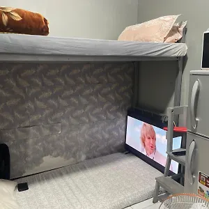  Capsule hotel Capsule Bed